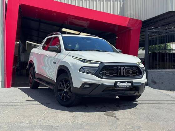 FIAT TORO 2.0 16V TURBO DIESEL ULTRA 4WD AT9 FIAT TORO 2.0 16V TURBO DIESEL ULTRA 4WD AT9